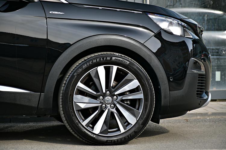 Peugeot 3008 PureTech 130 Stop & Start GPF Allure Pack