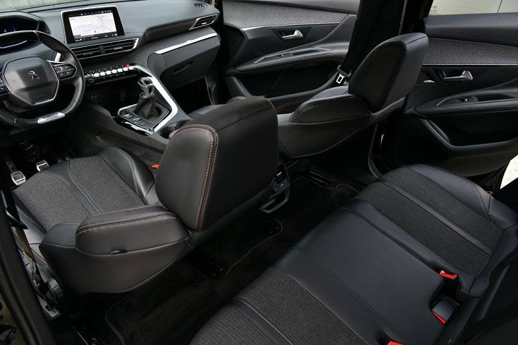 Peugeot 3008 PureTech 130 Stop & Start GPF Allure Pack