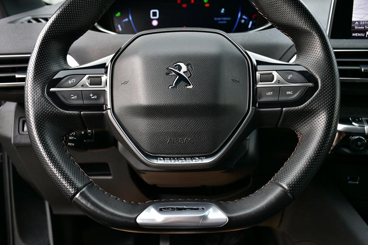 Peugeot 3008 PureTech 130 Stop & Start GPF Allure Pack