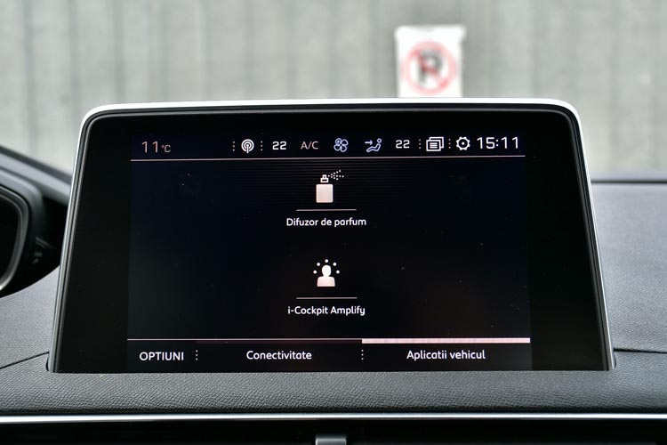 Peugeot 3008 PureTech 130 Stop & Start GPF Allure Pack