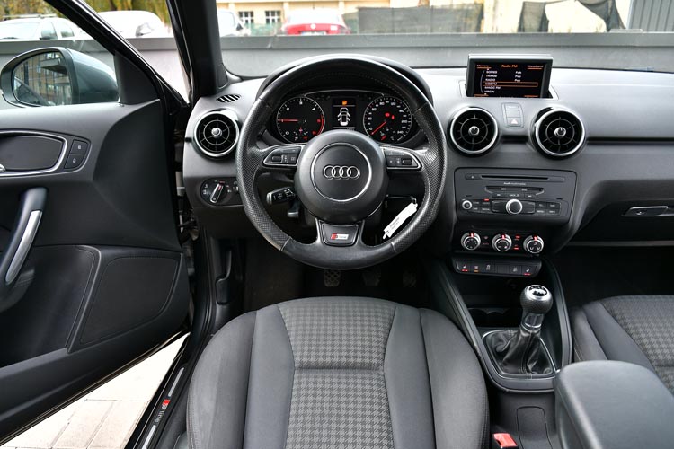 Audi 1.6 TDI Sportback S line Edition