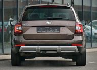 Skoda Octavia Combi 2.0TDI (Green Tec) 4X4 DSG Scout