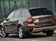 Skoda Octavia Combi 2.0TDI (Green Tec) 4X4 DSG Scout