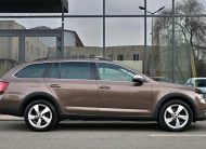 Skoda Octavia Combi 2.0TDI (Green Tec) 4X4 DSG Scout