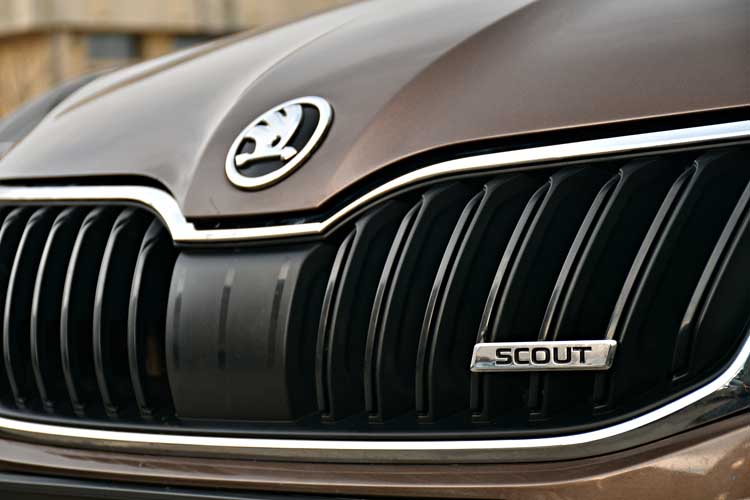 Skoda Octavia Combi 2.0TDI (Green Tec) 4X4 DSG Scout