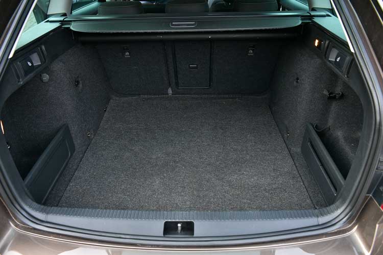 Skoda Octavia Combi 2.0TDI (Green Tec) 4X4 DSG Scout