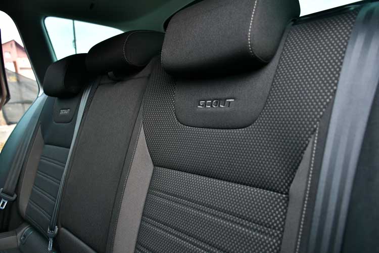 Skoda Octavia Combi 2.0TDI (Green Tec) 4X4 DSG Scout