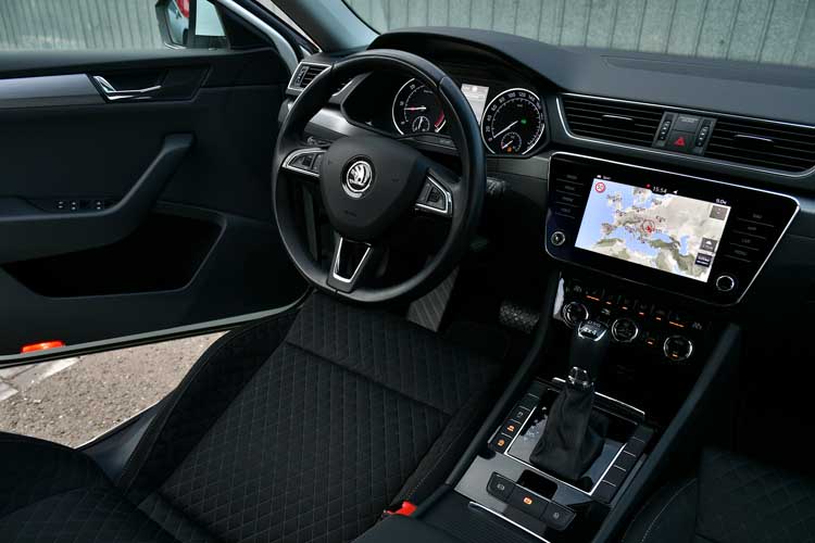 Skoda Superb 2.0d 190cp 4×4 Break