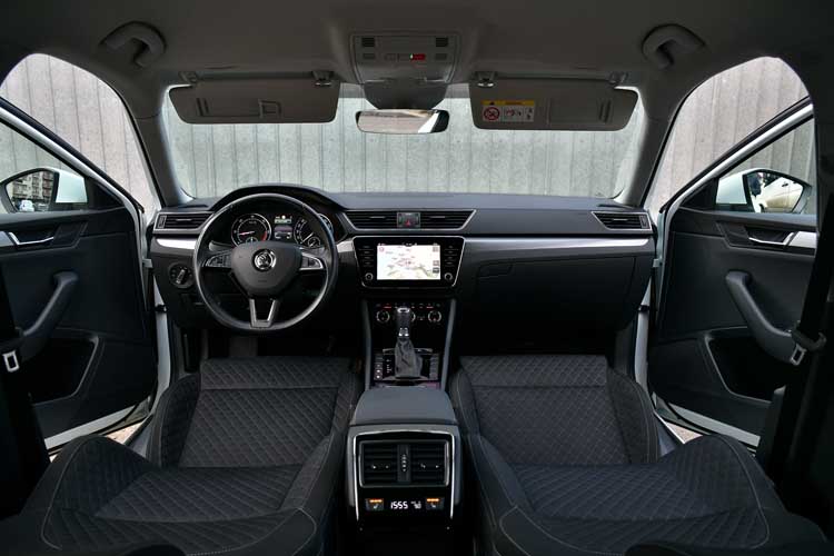 Skoda Superb 2.0d 190cp 4×4 Break