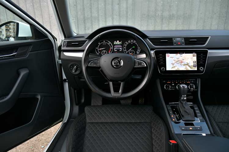 Skoda Superb 2.0d 190cp 4×4 Break