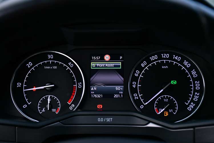Skoda Superb 2.0d 190cp 4×4 Break