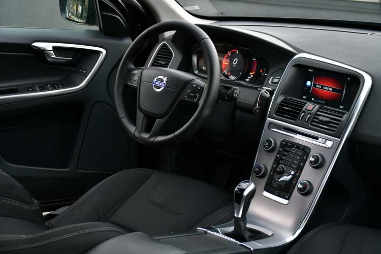 Volvo XC 60 D3 AWD Momentum