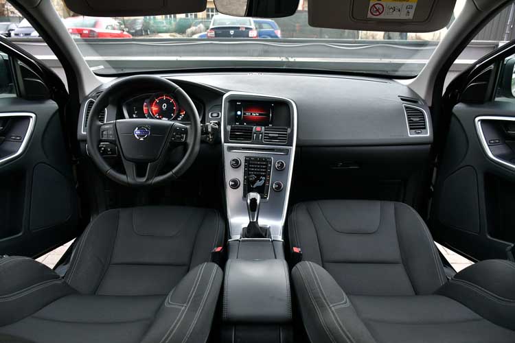 Volvo XC 60 D3 AWD Momentum
