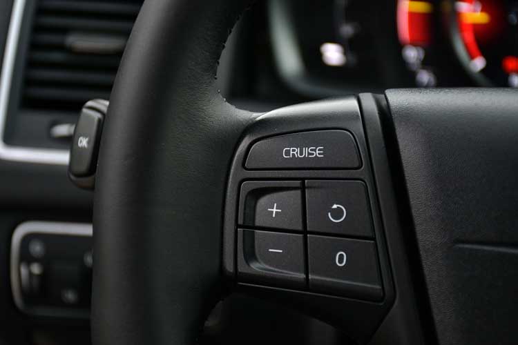 Volvo XC 60 D3 AWD Momentum