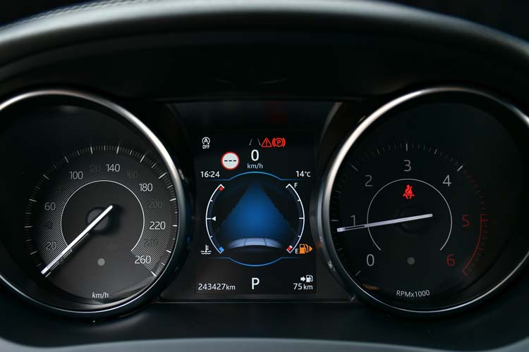 Jaguar E-Pace D150 AWD Aut. R-Dynamic S