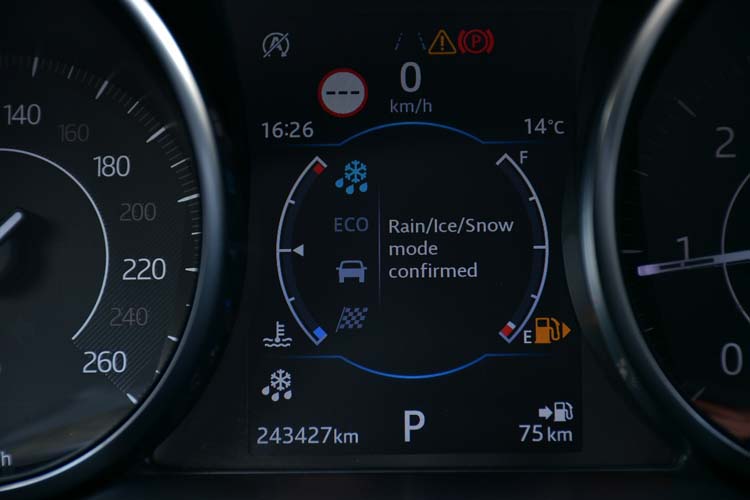 Jaguar E-Pace D150 AWD Aut. R-Dynamic S