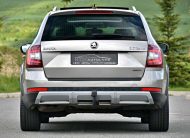 Skoda Octavia Combi 2.0 TDI (Green Tec) 4X4 DSG Scout