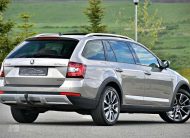 Skoda Octavia Combi 2.0 TDI (Green Tec) 4X4 DSG Scout