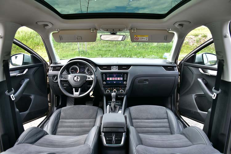 Skoda Octavia Combi 2.0 TDI (Green Tec) 4X4 DSG Scout