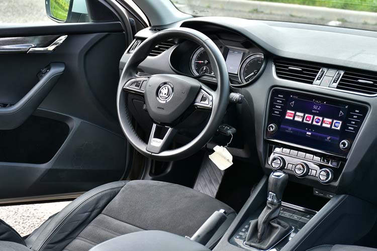 Skoda Octavia Combi 2.0 TDI (Green Tec) 4X4 DSG Scout