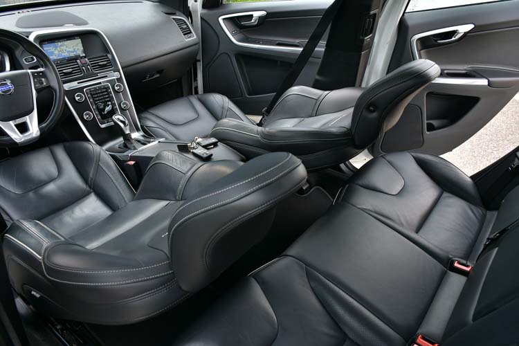 Volvo XC60 2.4d D4 AWD R-Design