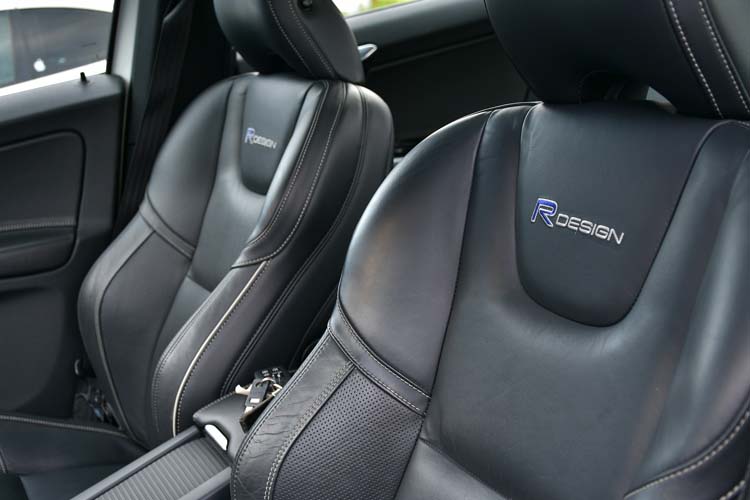 Volvo XC60 2.4d D4 AWD R-Design