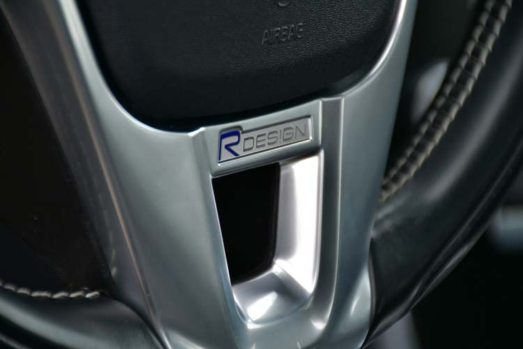 Volvo XC60 2.4d D4 AWD R-Design
