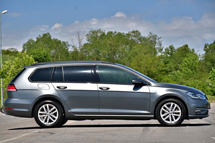 Volkswagen Golf 1.6 TDI Highline