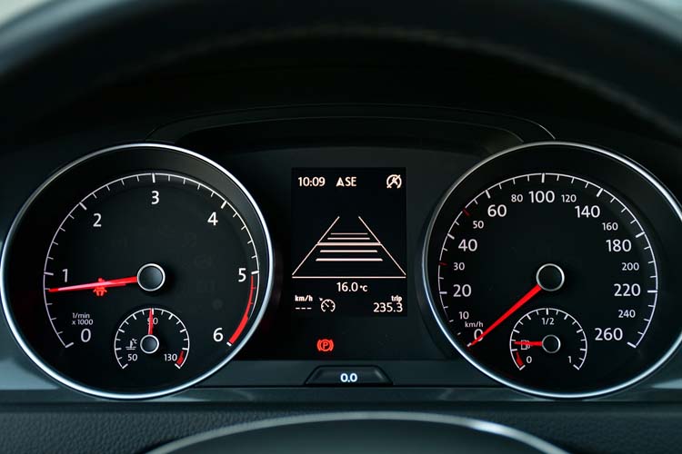 Volkswagen Golf 1.6 TDI Highline