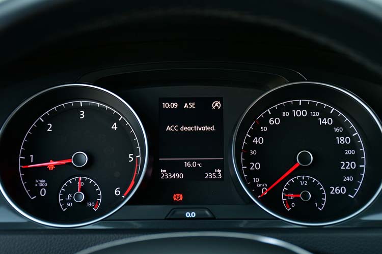 Volkswagen Golf 1.6 TDI Highline