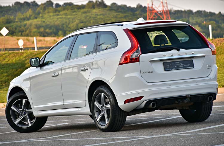 Volvo XC60 2.4d D4 AWD R-Design
