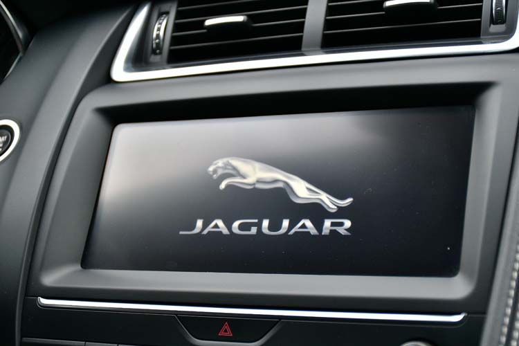 Jaguar E-Pace D150 AWD Aut. R-Dynamic S