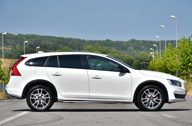 Volvo V60 Cross Country D3 Geartronic Momentum