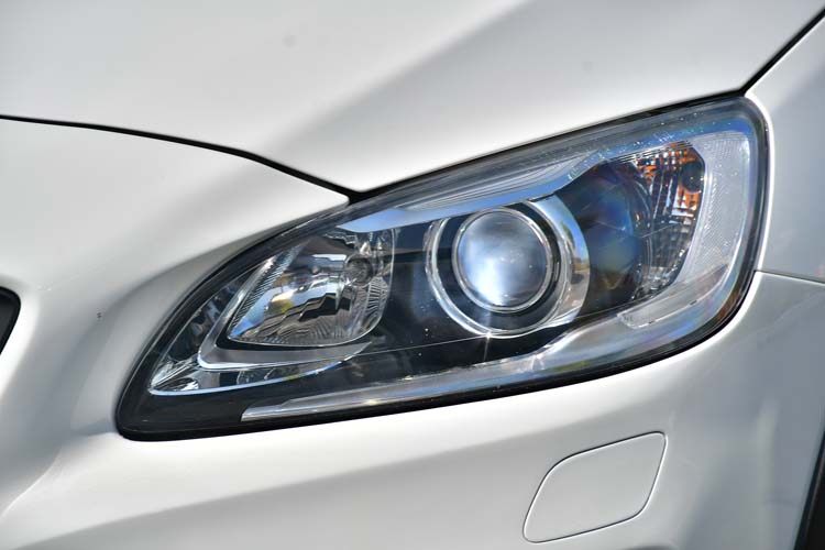 Volvo V60 Cross Country D3 Geartronic Momentum