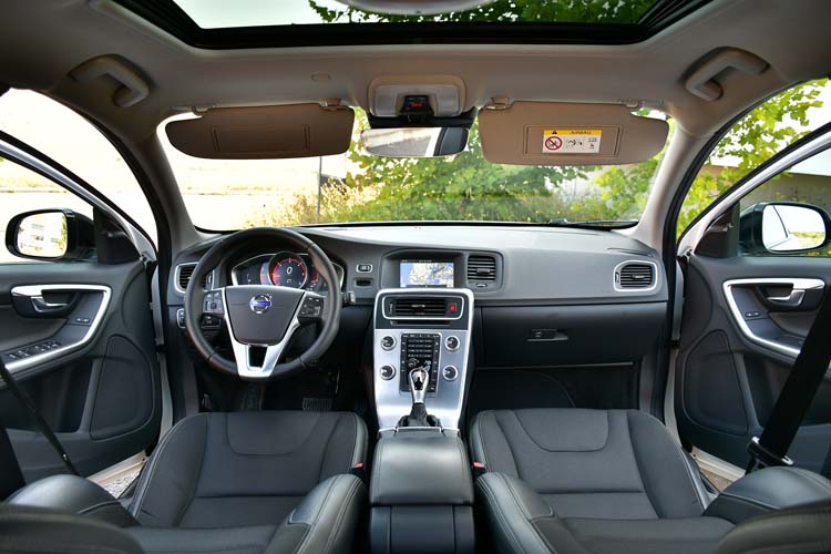 Volvo V60 Cross Country D3 Geartronic Momentum