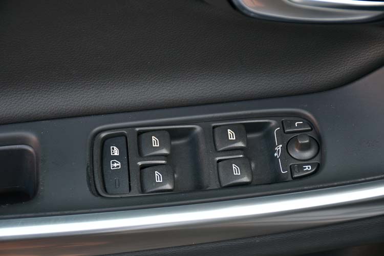 Volvo V60 Cross Country D3 Geartronic Momentum