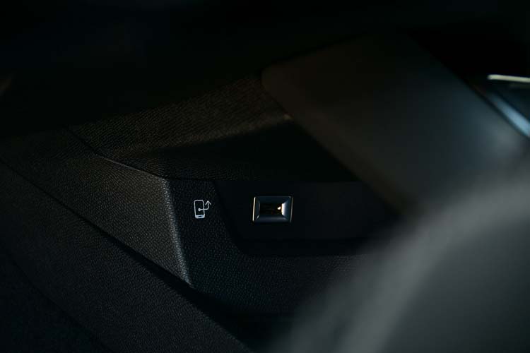 Peugeot 508 BlueHDi 130 EAT8 Active Pack ALLURE