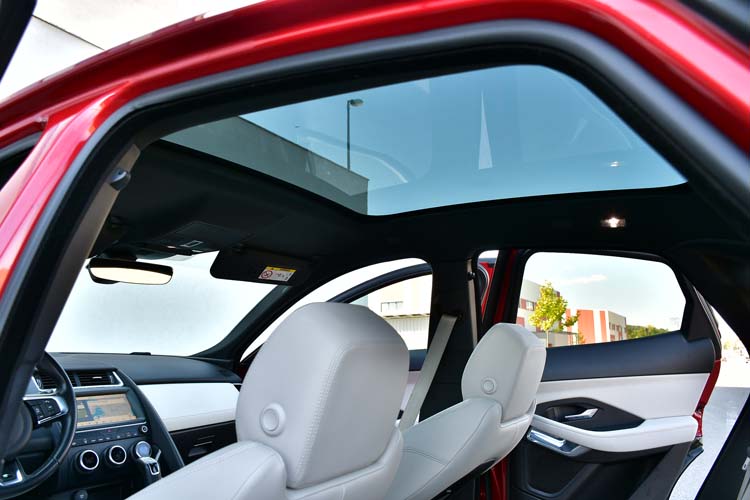 Jaguar E-Pace D150 AWD Aut. R-Dynamic S