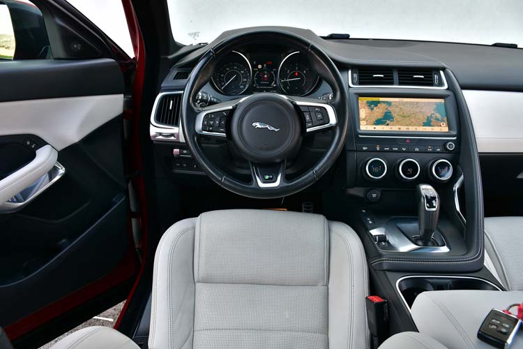 Jaguar E-Pace D150 AWD Aut. R-Dynamic S
