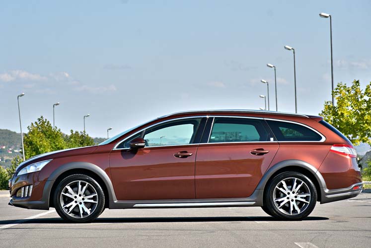 Peugeot 508 RXH Hybrid4 Allure Edition