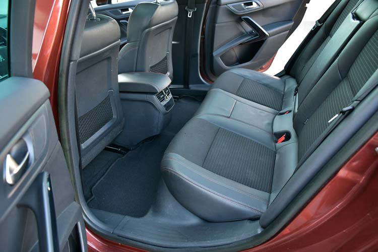Peugeot 508 RXH Hybrid4 Allure Edition