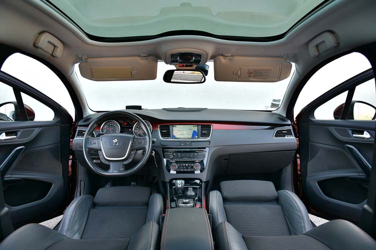 Peugeot 508 RXH Hybrid4 Allure Edition