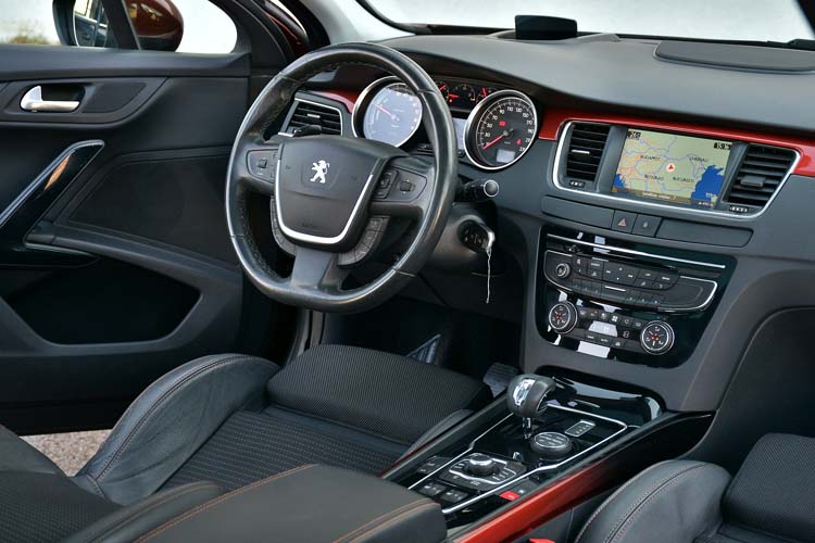 Peugeot 508 RXH Hybrid4 Allure Edition