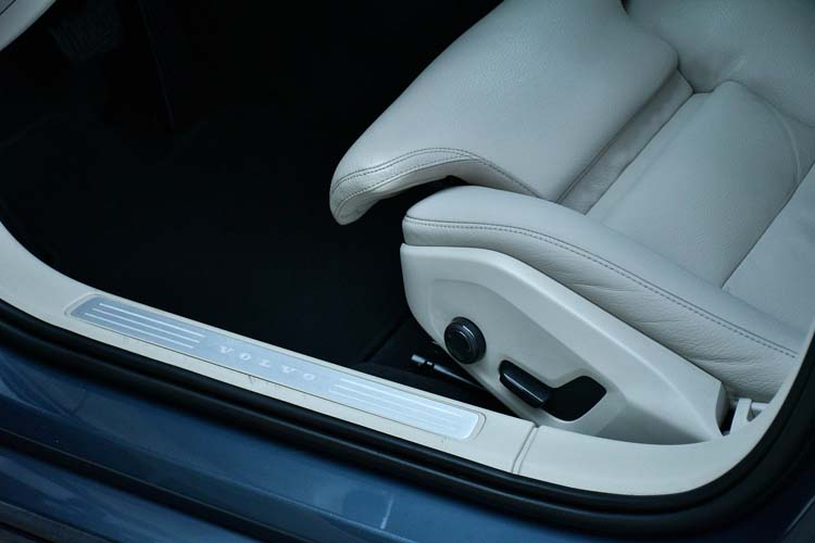 Volvo V60 D4 Geartronic Inscription