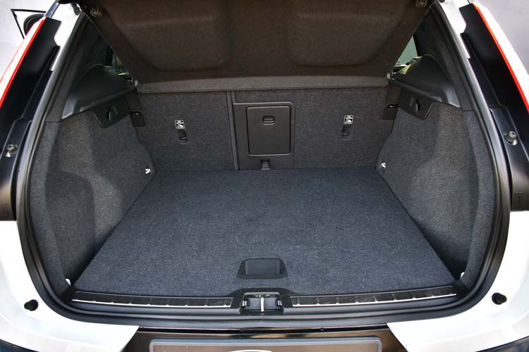 Volvo XC40 2.0 D4 AWD Geartronic R Design