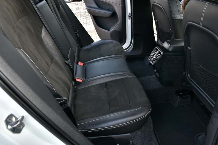 Volvo XC40 2.0 D4 AWD Geartronic R Design