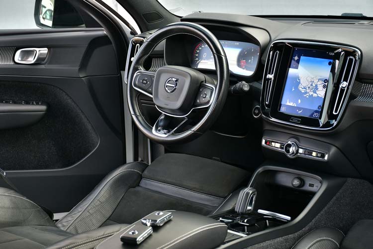 Volvo XC40 2.0 D4 AWD Geartronic R Design