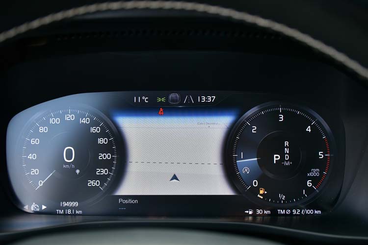 Volvo XC40 2.0 D4 AWD Geartronic R Design