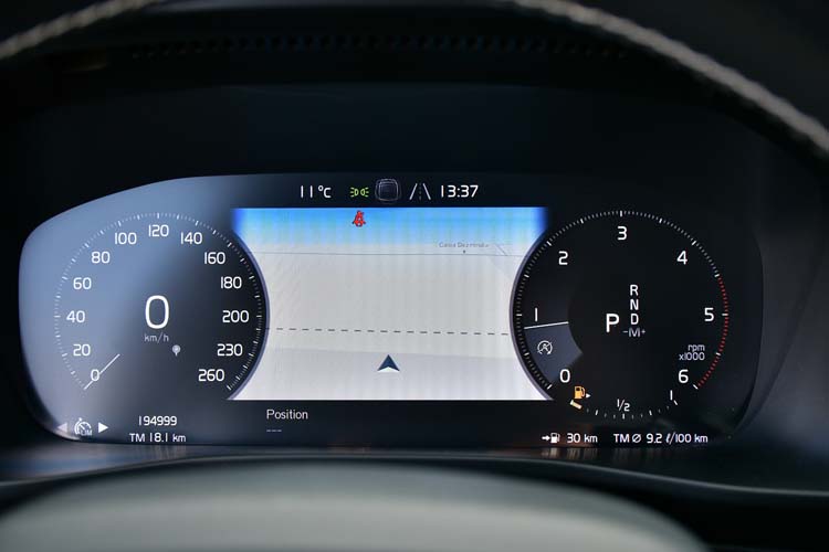 Volvo XC40 2.0 D4 AWD Geartronic R Design