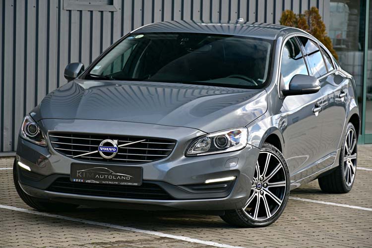Volvo S60 D3 R Momentum Edition